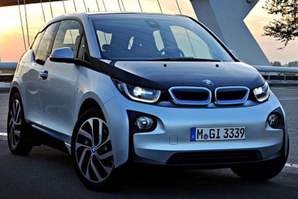 Elektrikli BMW Türkiye&#039;de satışa sunuldu