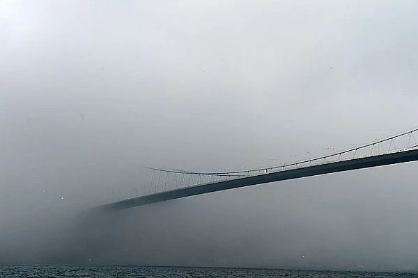 İstanbul Boğazı gemi trafiğine kapatıldı