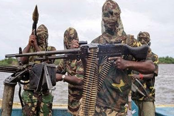Boko Haram terör estirdi, yüzlerce ölü var