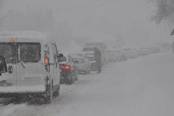 Bolu Dağı geçişinde 5 kilometrelik kuyruk