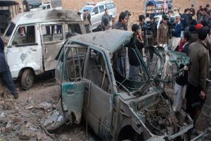 Pakistan&#039;da bombalı saldırı, 6 ölü