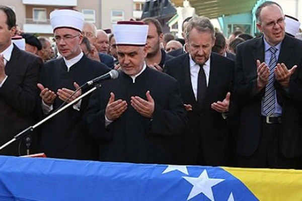 Boşnak lider Tihiç toprağa verildi