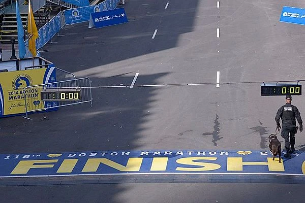 118. Boston Maratonu başladı