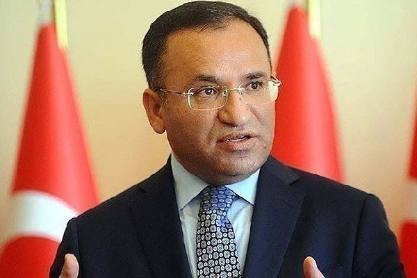 Bozdağ, 'Elinizde ne varsa ortaya koyun'