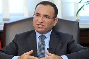 Bozdağ, CHP Grup Başkanvekillerini ziyaret edecek
