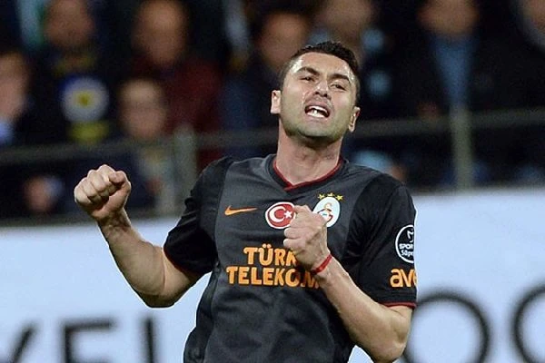 Burak Yılmaz'a yabancı madde atan kişiye 1 yıl men