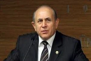 Burhan Kuzu'dan 'TIR' açıklaması