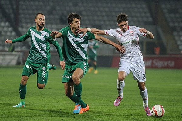 Bursaspor, deplasmanda galip