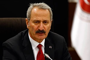 Zafer Çağlayan istifa etti