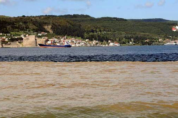 Çanakkale boğazı ikiye ayrıldı