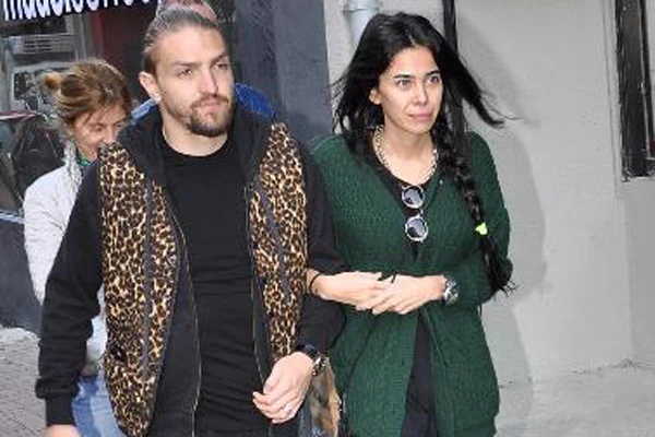 Caner Erkin, Berkay'ın şarkısını çalan DJ'ye bakın ne yaptı!
