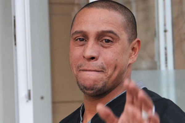 Roberto Carlos, 'Burada yaşadığım zorlukların üstesinden geleceğim'