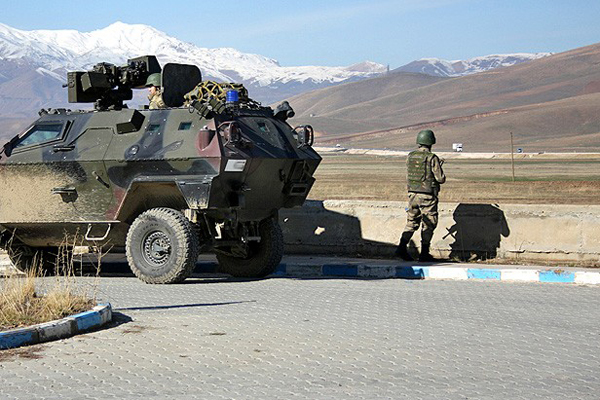 Kars'ta PKK ile çatışma, 3 terörist öldürüldü