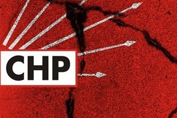 CHP&#039;de toplu istifa şoku