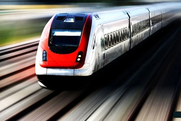 Trenin çarptığı çoban öldü 2 koyun telef oldu