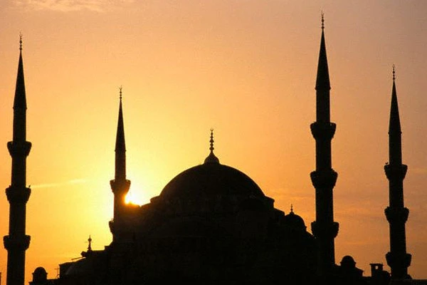 Cuma mesajları ve Cuma günü okunacak dualar Cuma saati