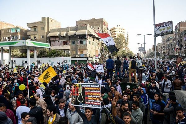 Mısır&#039;da darbe karşıtı gösterilerde 2 kişi hayatını kaybetti