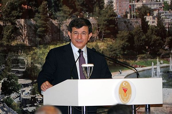 Davutoğlu, 'Yeni Türkiye'yi inşa vizyonumuz devam edecek'