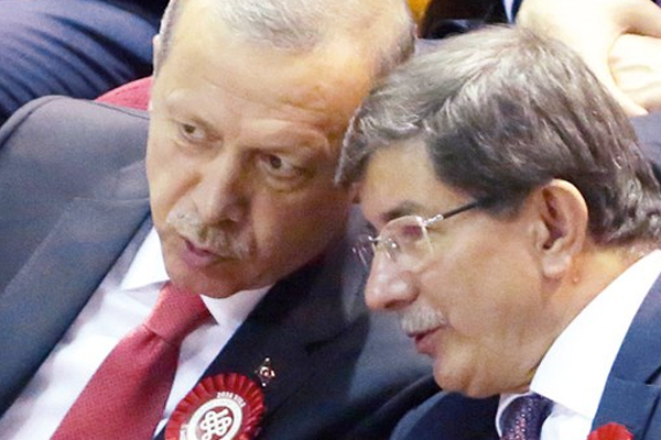 Davutoğlu&#039;ndan Bakanlar Kurulu ile ilgili soruya cevap