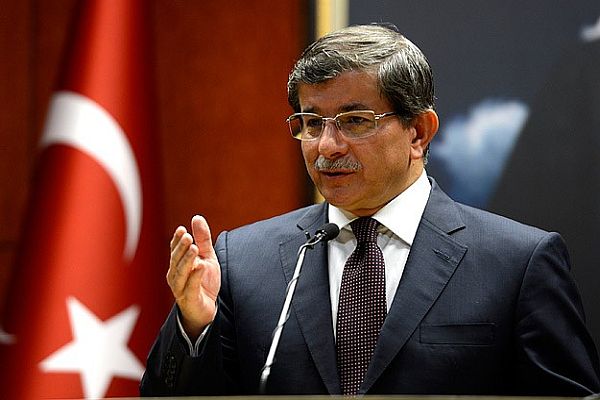 Davutoğlu, 'Cumhurbaşkanını pazarlıklar değil siyaset belirleyecek'