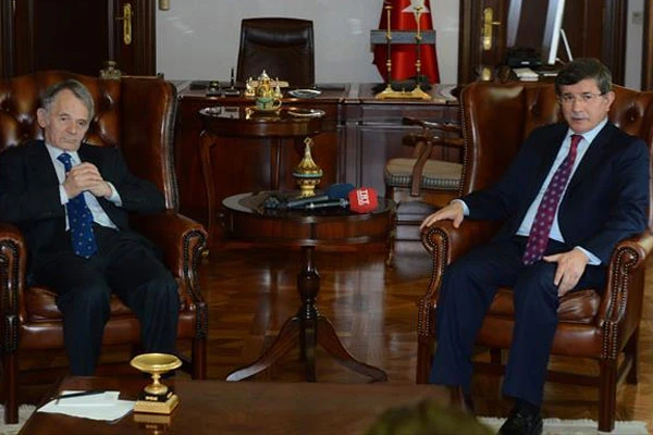 Bakan Davutoğlu, 'Kırım bizim için çok önemli'