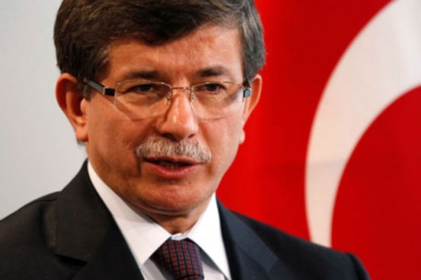 Başbakan Davutoğlu Paris&#039;ten Berlin&#039;e geçti