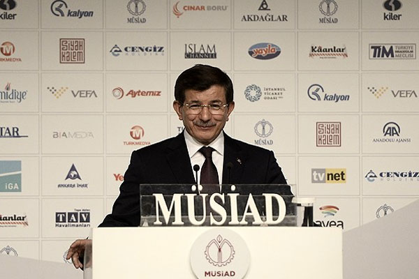 Başbakan Ahmet Davutoğlu, &#039;İstikrar dönemi yaşıyoruz&#039;