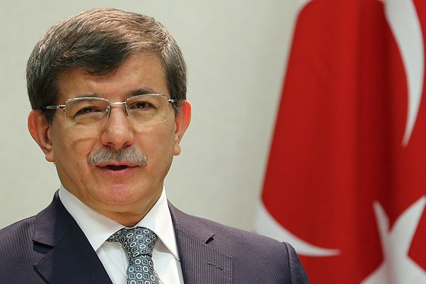 Başbakan Davutoğlu, &#039;Ülke savunması milli eğitimden geçiyor&#039;