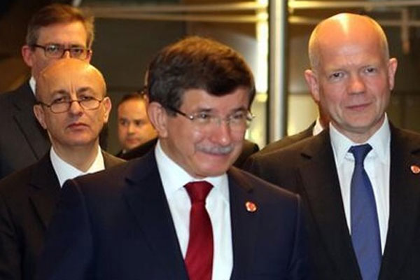 Ahmet Davutoğlu&#039;ndan Ukrayna için son söz