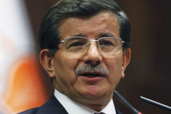 Başbakan Davutoğlu, &#039;Her şey IŞİD&#039;in eline geçti&#039;