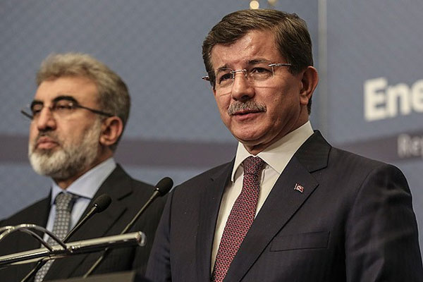 Başbakan Davutoğlu, &#039;Kobani&#039;ye geçişler başlamış değil&#039;