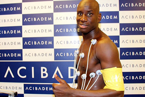 Beşiktaş&#039;ın yeni transferi Demba Ba sağlık kontrolünden geçti