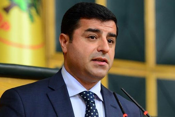 Selahattin Demirtaş Cumhurbaşkanı adaylığını açıkladı