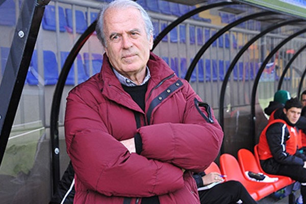 Mustafa Denizli istifa etti iddialarına yalanlama