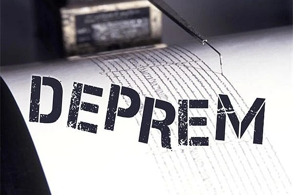Akdeniz'de korkutan deprem!