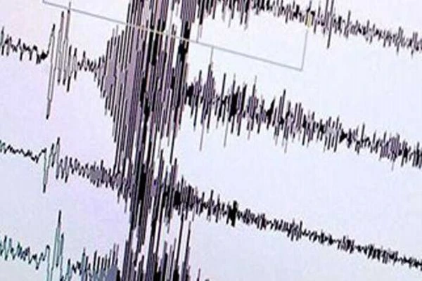 Balıkesir'de korkutan deprem