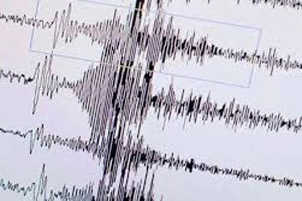 Ege Denizi'nde korkutan deprem