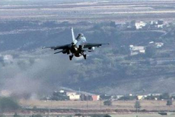 Diyarbakır&#039;da F-16 savaş uçağımız düştü