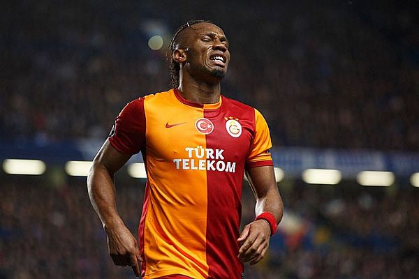 Drogba yurt dışında kontrolden geçecek