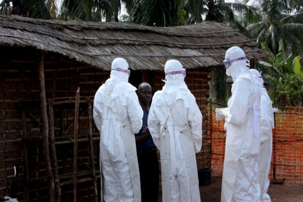 Ebola, bir ülkeye daha sıçradı!