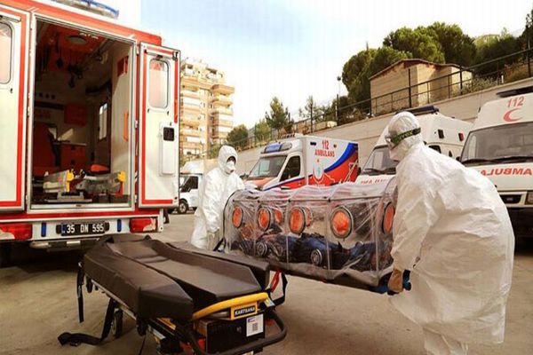 Avrupa&#039;nın ilk Ebola hastası iyileşti