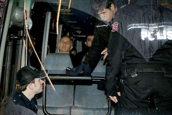 Dumanlı ve Karaca'ya 'terör örgütü üyeliği' suçlaması