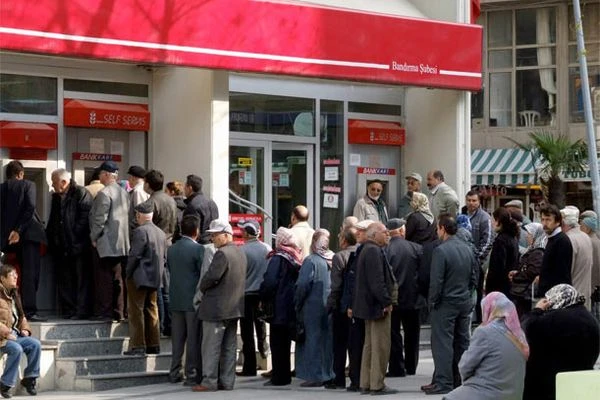 Ne zaman emekli olurum, emeklilik yaşı öğren