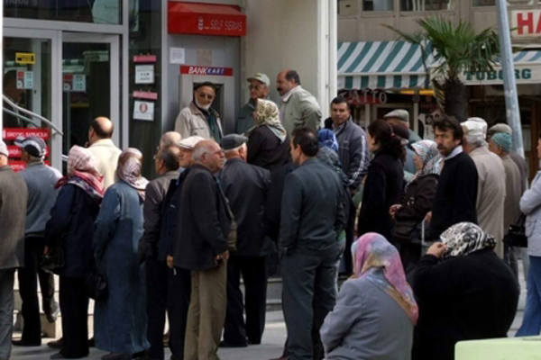 Emeklilik bekleyen 600 bin kişiye müjde!