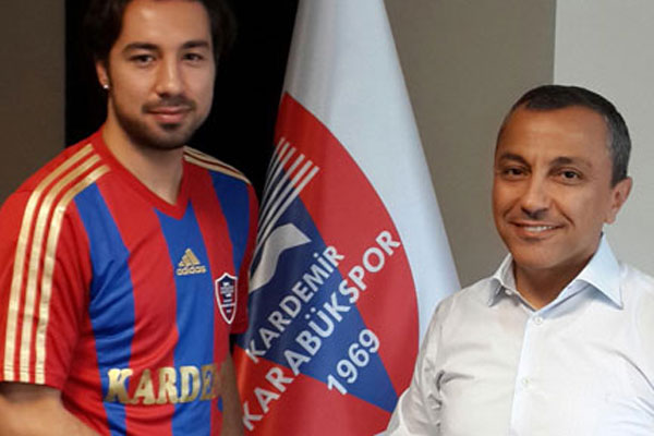 Emre Güngör, Karabükspor&#039;la anlaştı