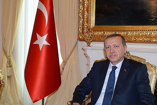 Başbakan Erdoğan&#039;dan Bakan Çelik&#039;e ziyaret