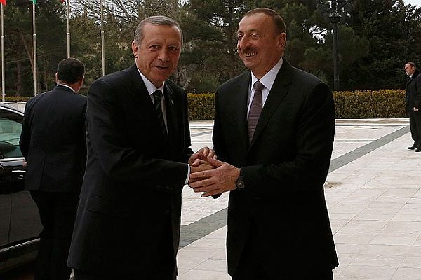 Başbakan Erdoğan, Aliyev ile bir araya geldi