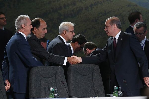 Erdoğan, &#039;Suriye ve Irak&#039;ta kararlı adımlar atılmalı&#039;