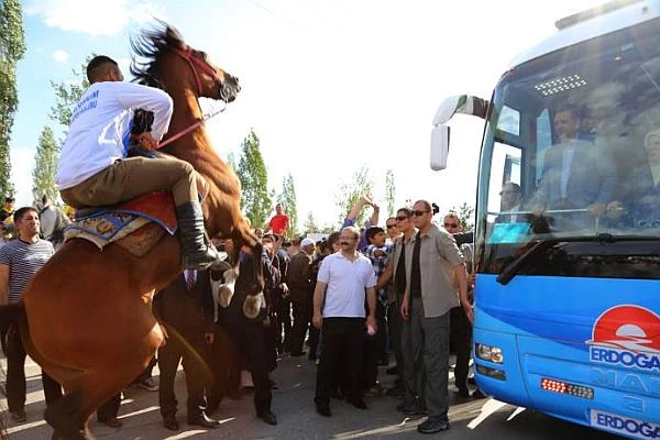 Başbakan Erdoğan'a Erzurum'da büyük sürpriz