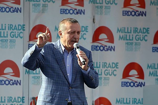 Başbakan Erdoğan Erzurum&#039;da halka hitap etti